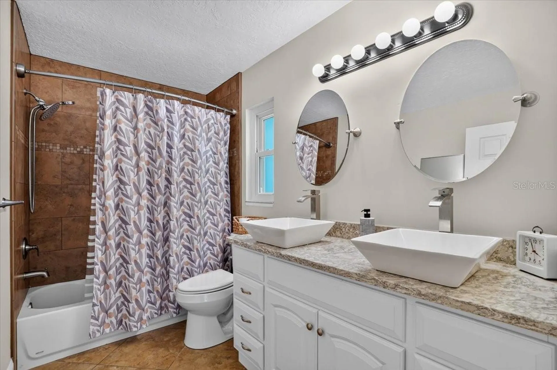 3282 Tobero Lane Sarasota FL 34235