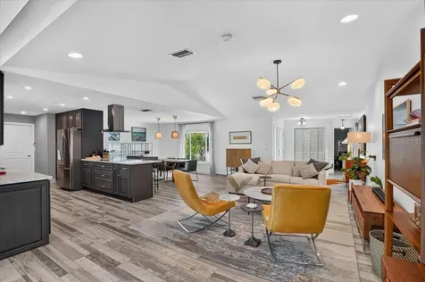 3282 Tobero Lane Sarasota FL 34235