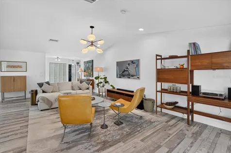 3282 Tobero Lane Sarasota FL 34235