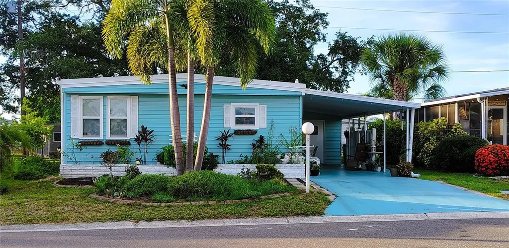714 48th B Avenue E Bradenton FL 34203