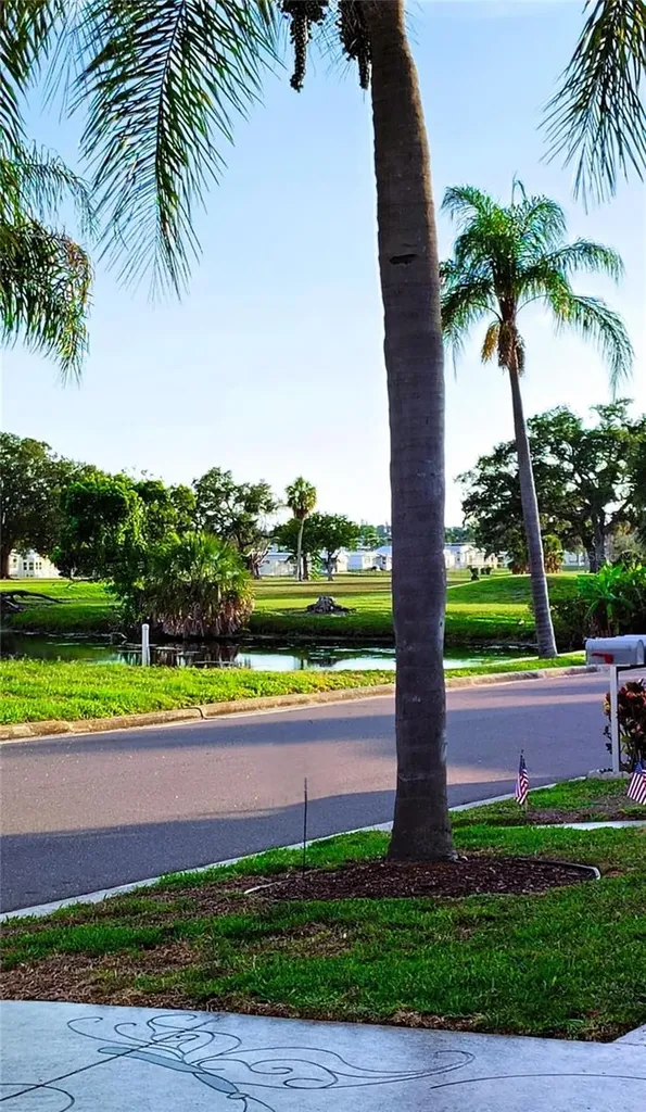 714 48th B Avenue E Bradenton FL 34203
