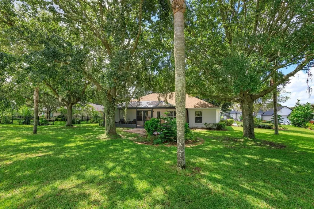 24353 Calusa Boulevard Eustis FL 32736