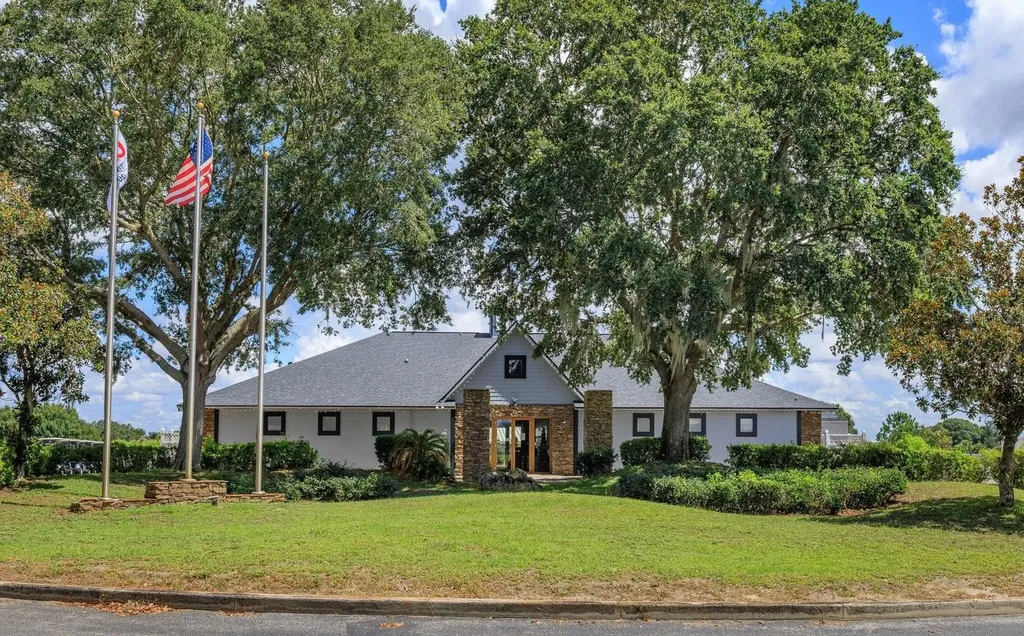 24353 Calusa Boulevard Eustis FL 32736