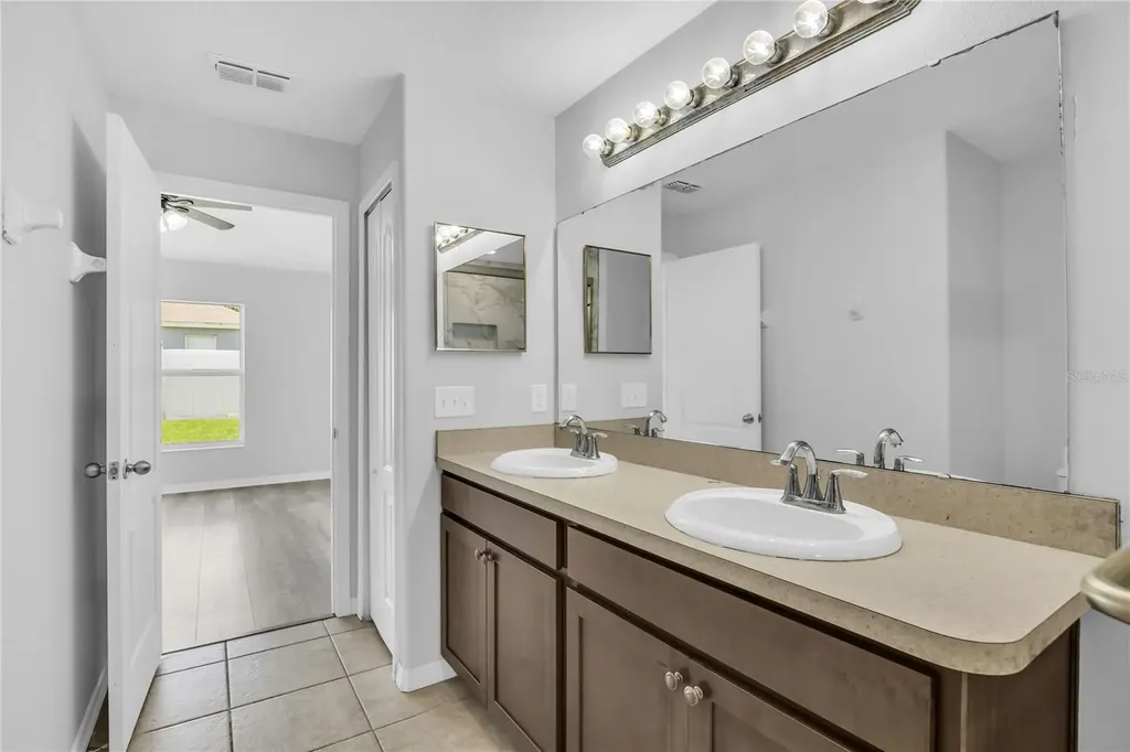 308 Bella Rosa Circle Sanford FL 32771