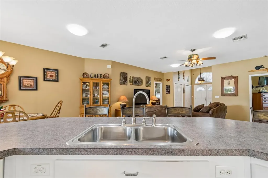 7791 Carver Court Seminole FL 33772
