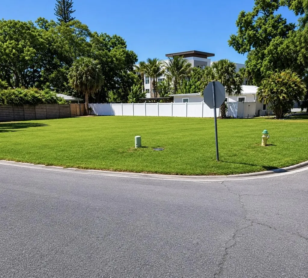 336 Lime Avenue Sarasota FL 34237