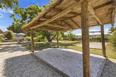 624 Bayshore Road Nokomis FL 34275