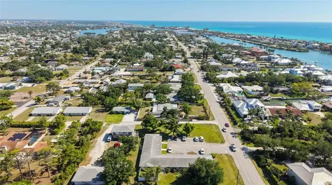 624 Bayshore Road Nokomis FL 34275