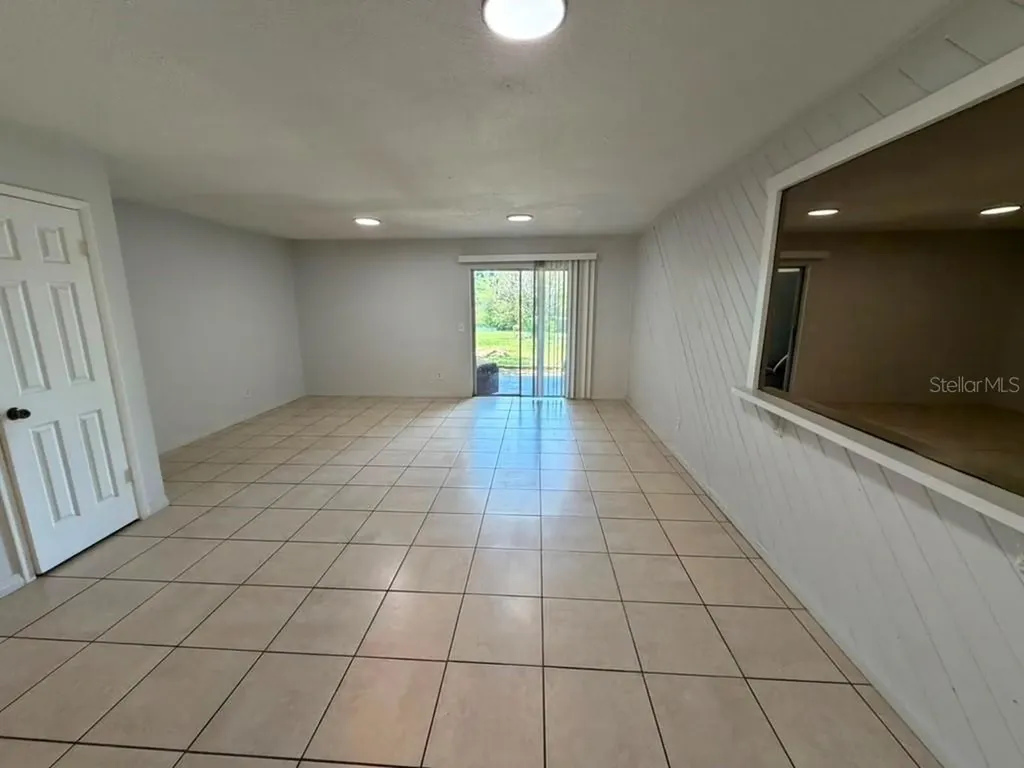 2434 Rio Pinar Lakes Boulevard Orlando FL 32822