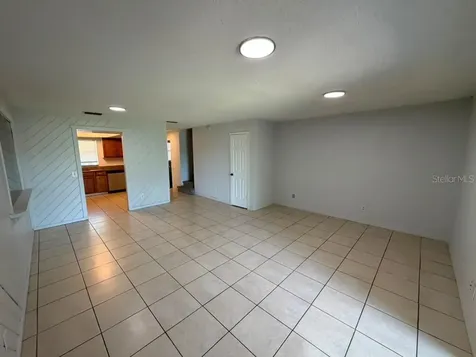 2434 Rio Pinar Lakes Boulevard Orlando FL 32822