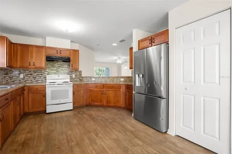 1550 Blossom Bayou Circle Ruskin FL 33570