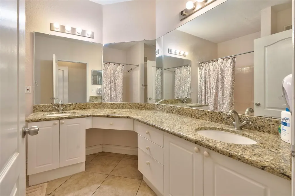 2732 Via Murano Clearwater FL 33764