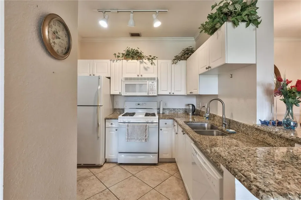 2732 Via Murano Clearwater FL 33764