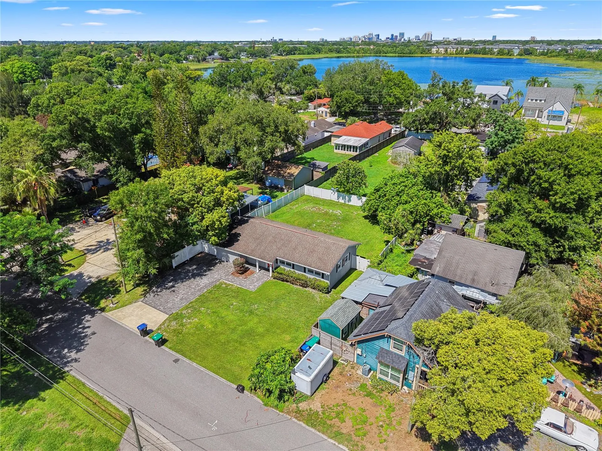 1350 Sasoon Avenue Orlando FL 32803