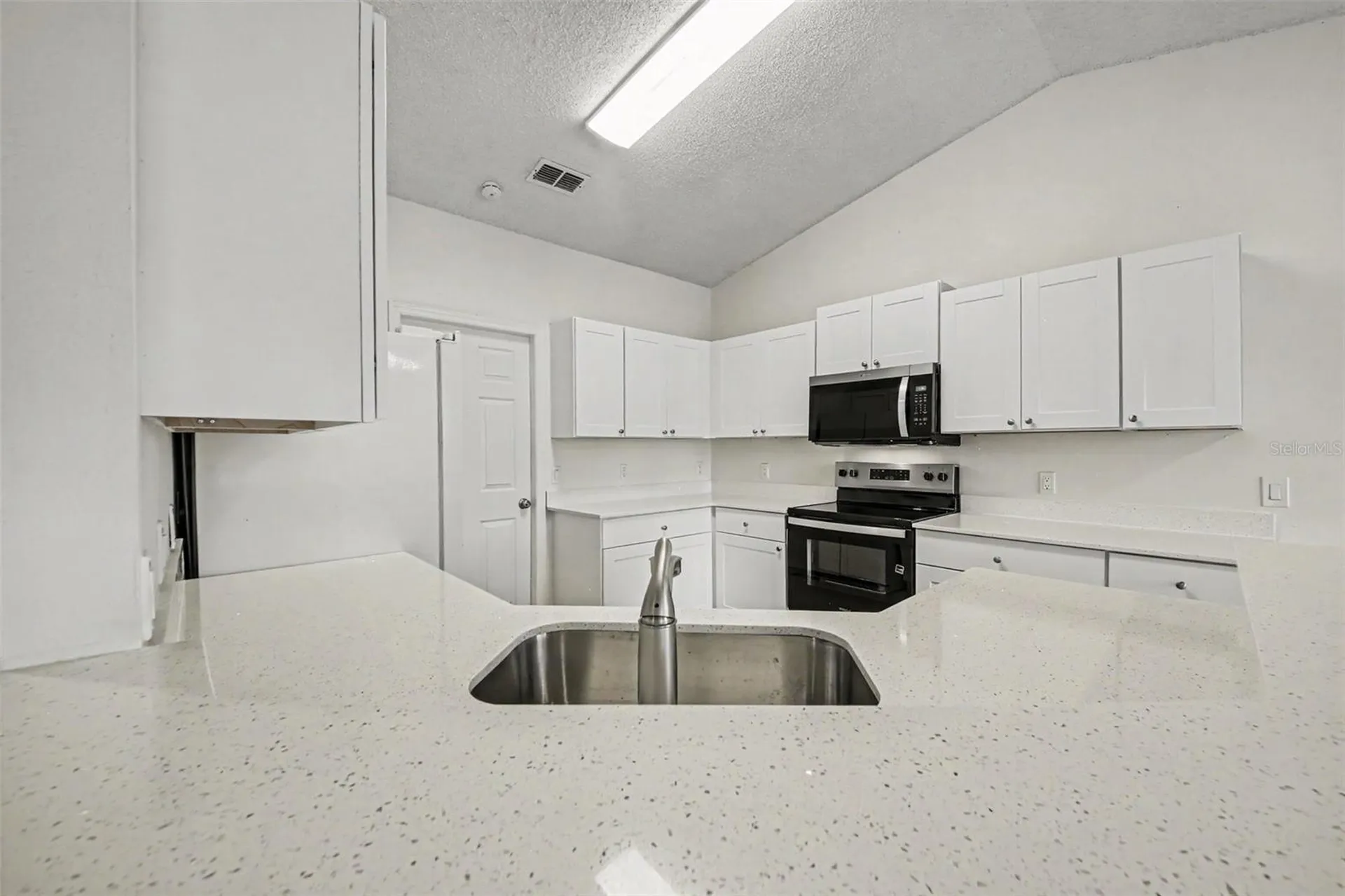 1067 Sheeler Hills Drive Apopka FL 32703