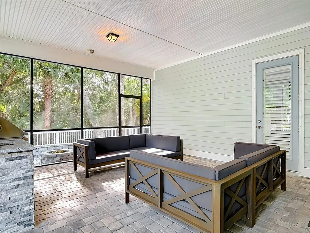 18 Shady Oak Lane Palm Coast FL 32137