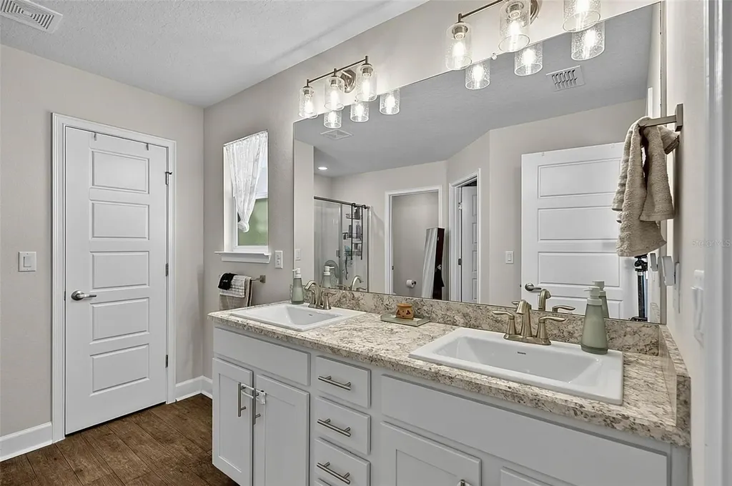 33 Richardson Drive Palm Coast FL 32164