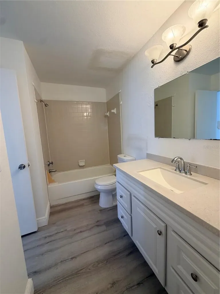 1069 S Hiawassee Road Orlando FL 32835