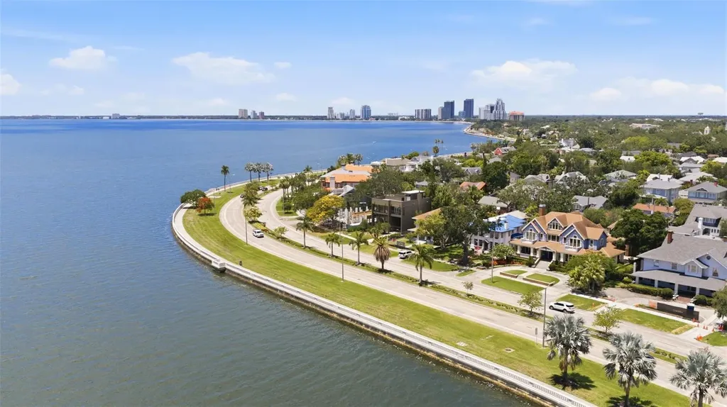 720 S Fielding Avenue Tampa FL 33606