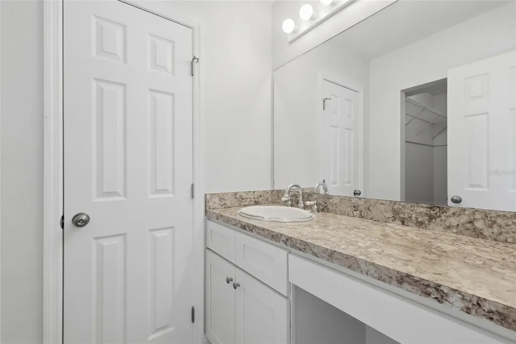 9917 Desoto Court Bradenton FL 34210