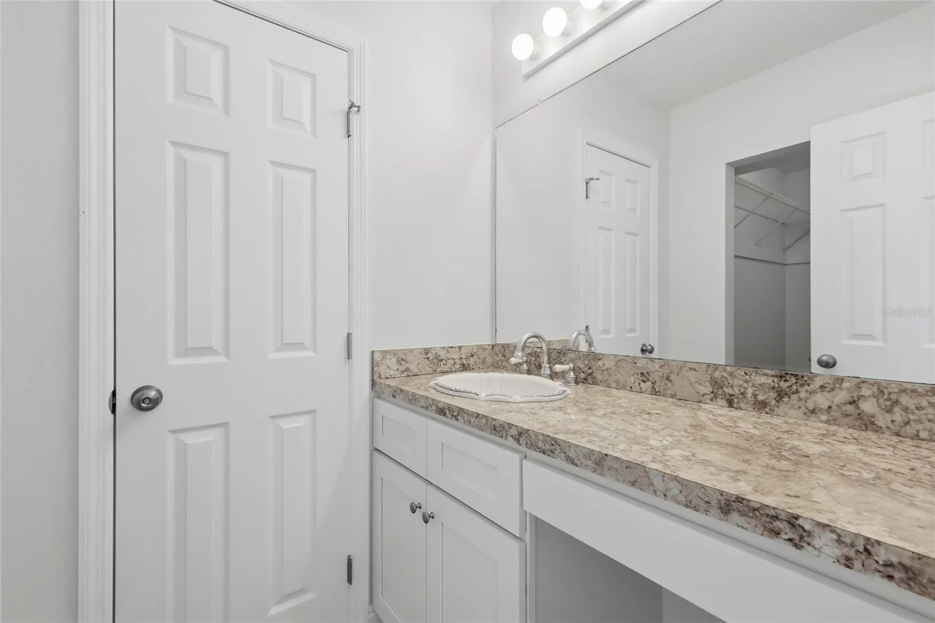 9917 Desoto Court Bradenton FL 34210