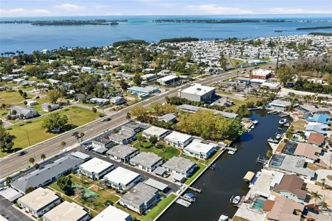 9917 Desoto Court Bradenton FL 34210