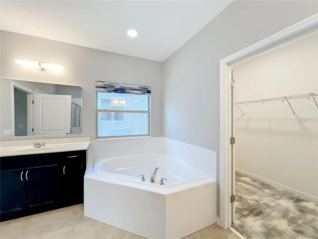 8316 Lookout Pointe Drive Windermere FL 34786