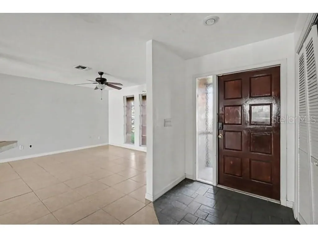 1219 NE 14th Place Cape Coral FL 33909