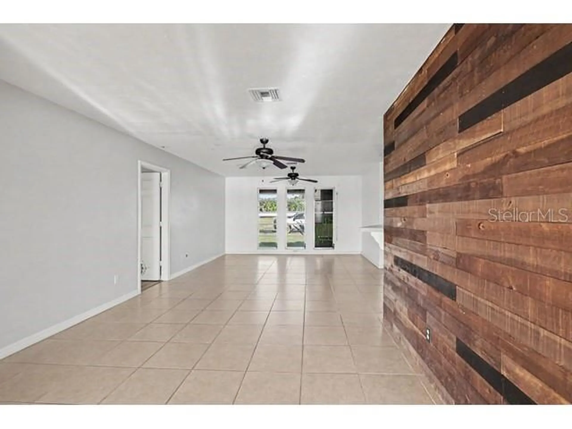1219 NE 14th Place Cape Coral FL 33909