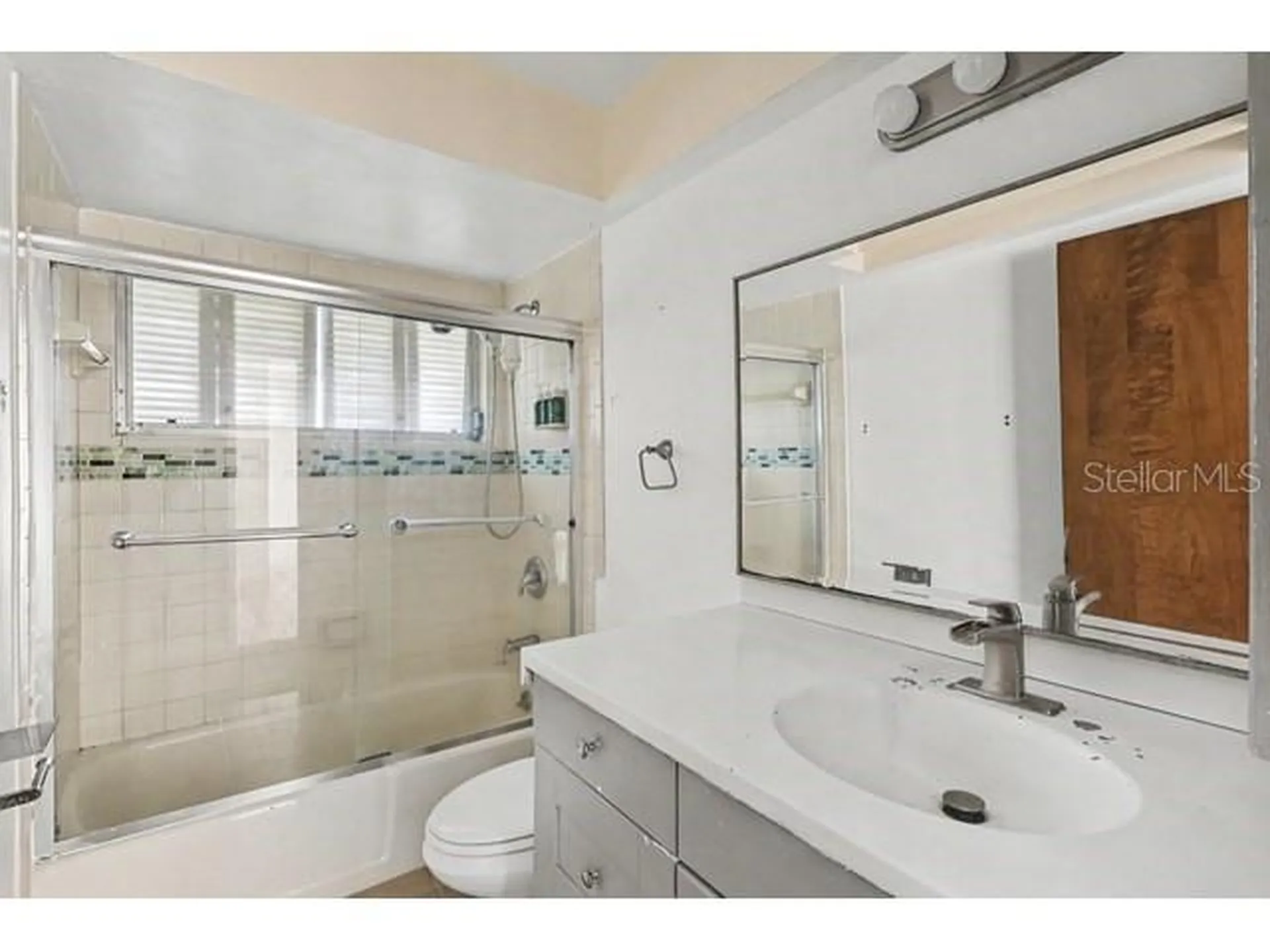 1219 NE 14th Place Cape Coral FL 33909