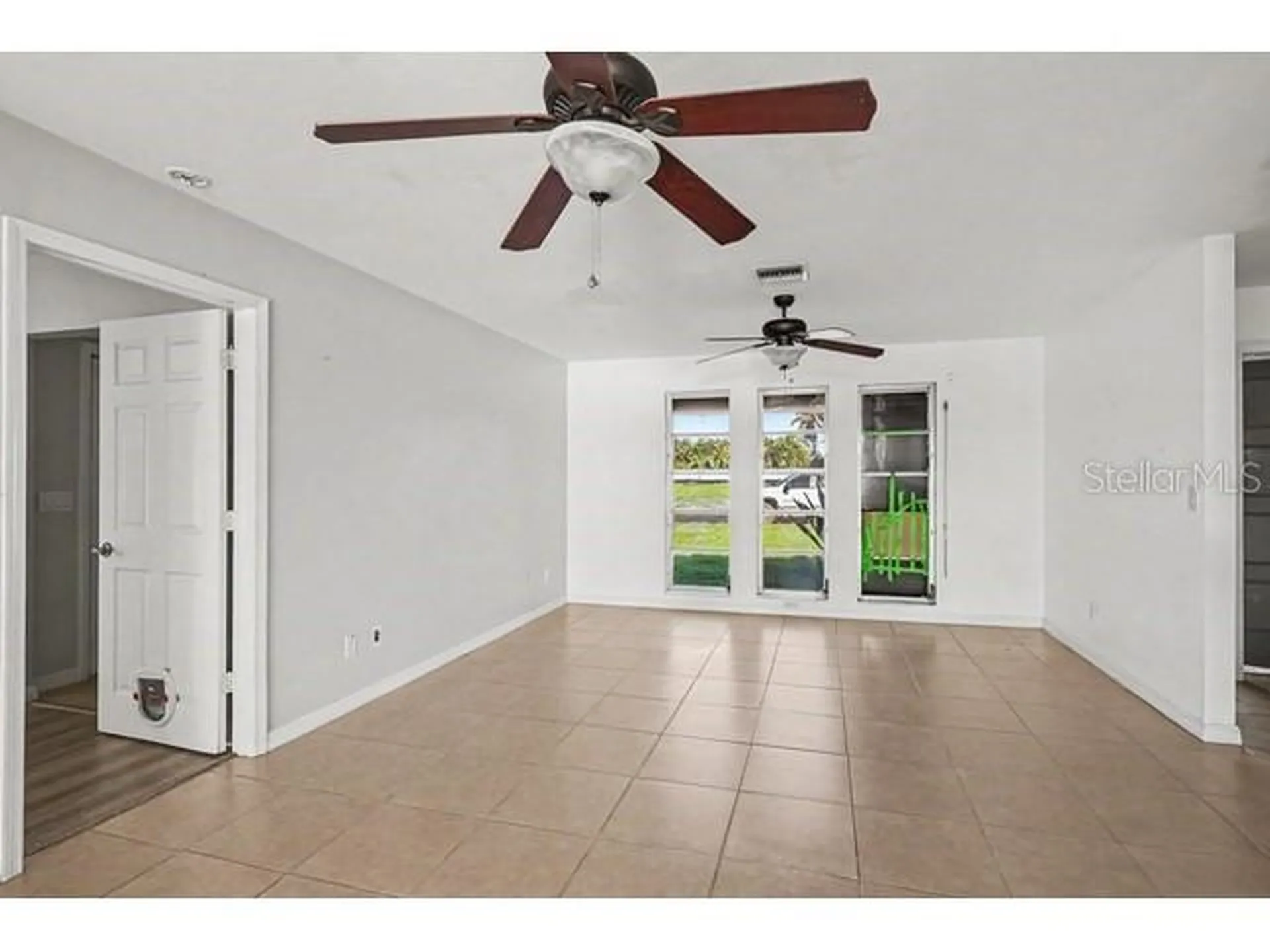 1219 NE 14th Place Cape Coral FL 33909