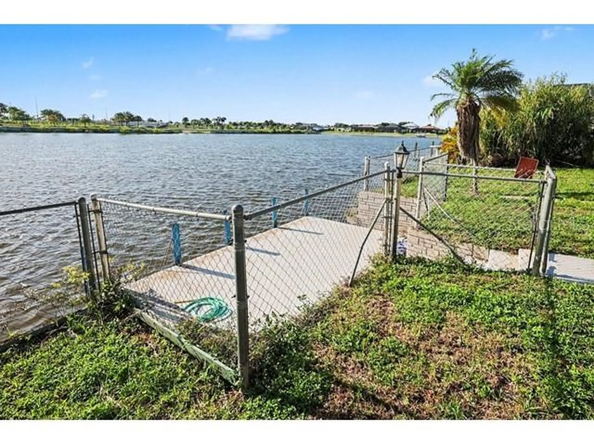 1219 NE 14th Place Cape Coral FL 33909