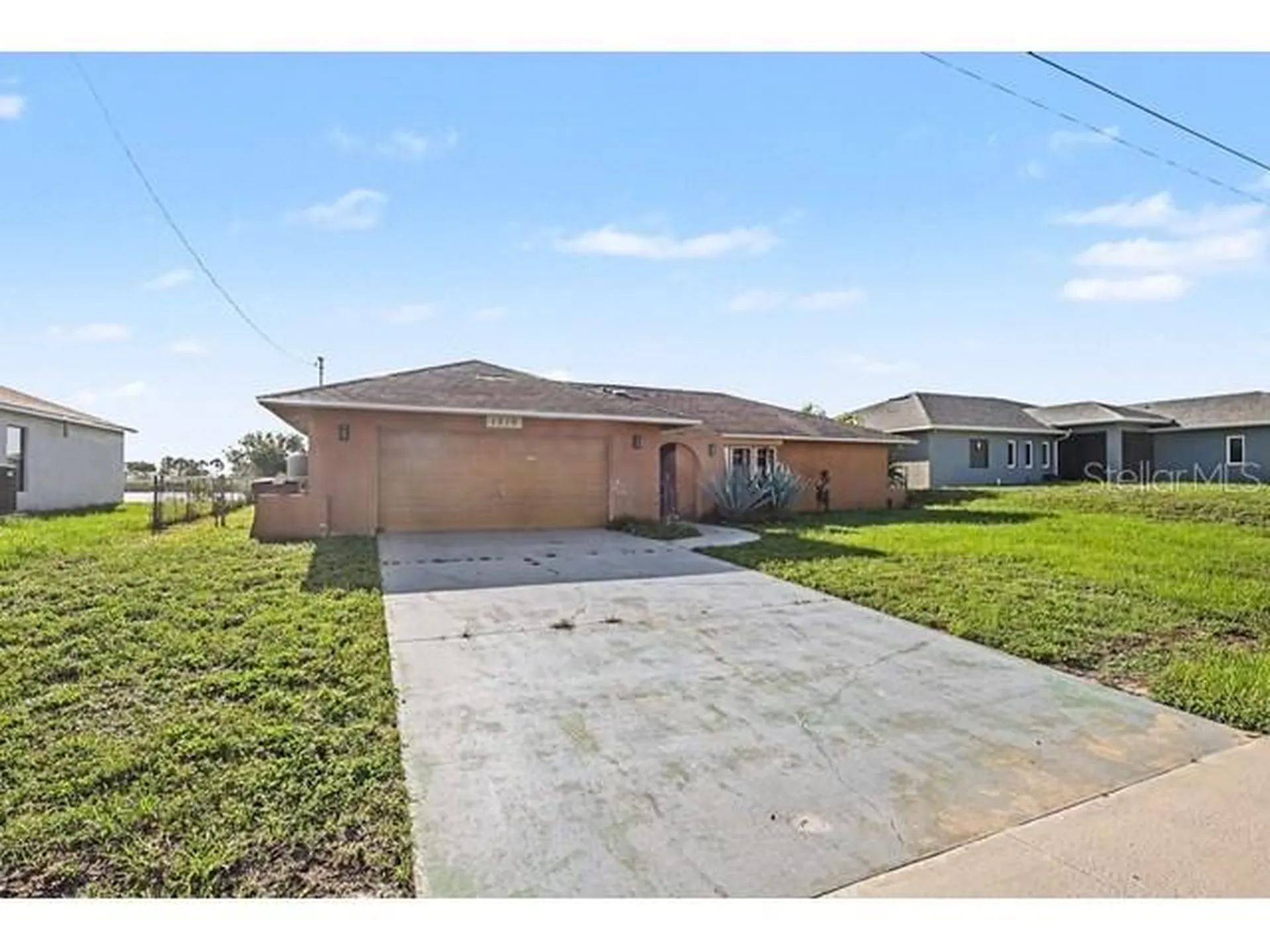 1219 NE 14th Place Cape Coral FL 33909