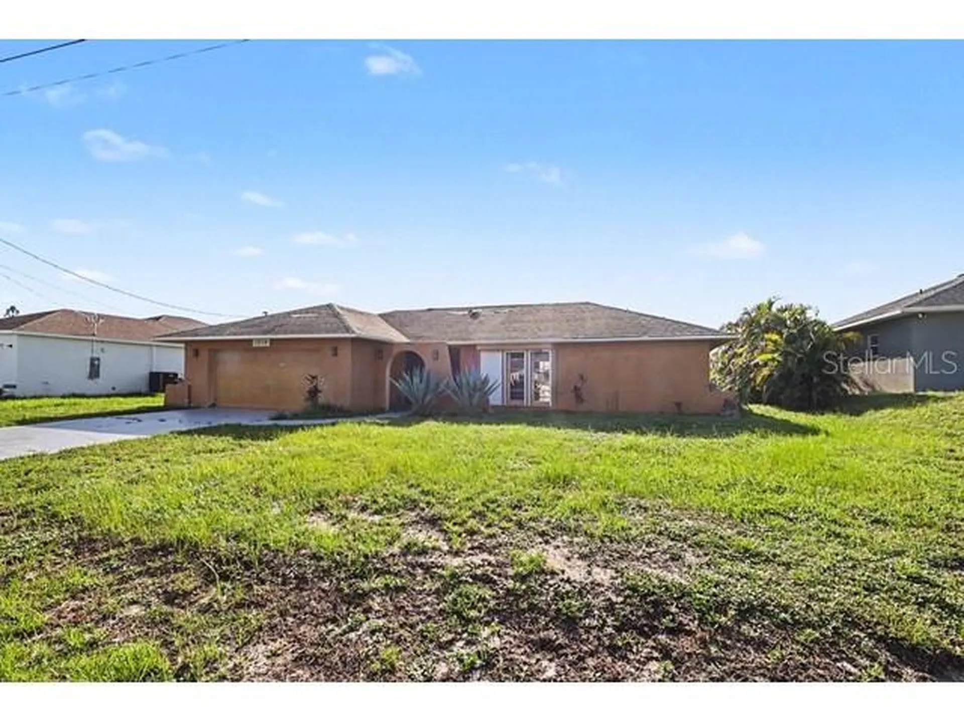 1219 NE 14th Place Cape Coral FL 33909