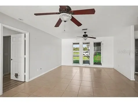 1219 NE 14th Place Cape Coral FL 33909