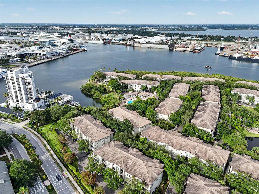 741 Mainsail Drive Tampa FL 33602