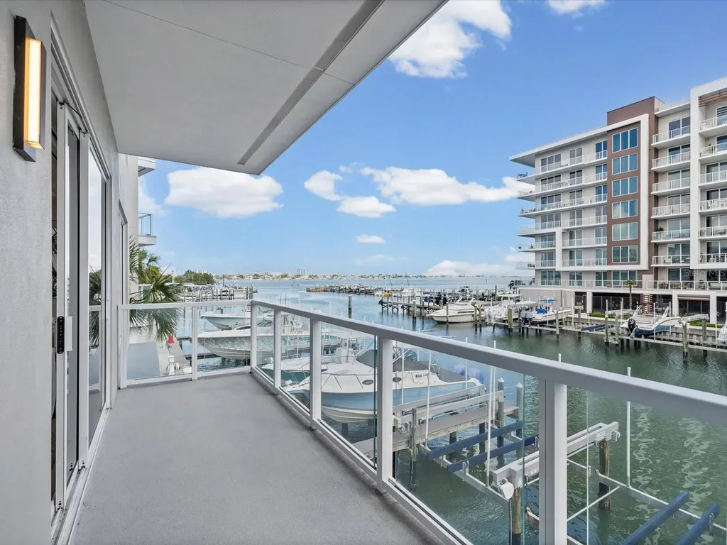 868 N Osceola Avenue Clearwater FL 33755