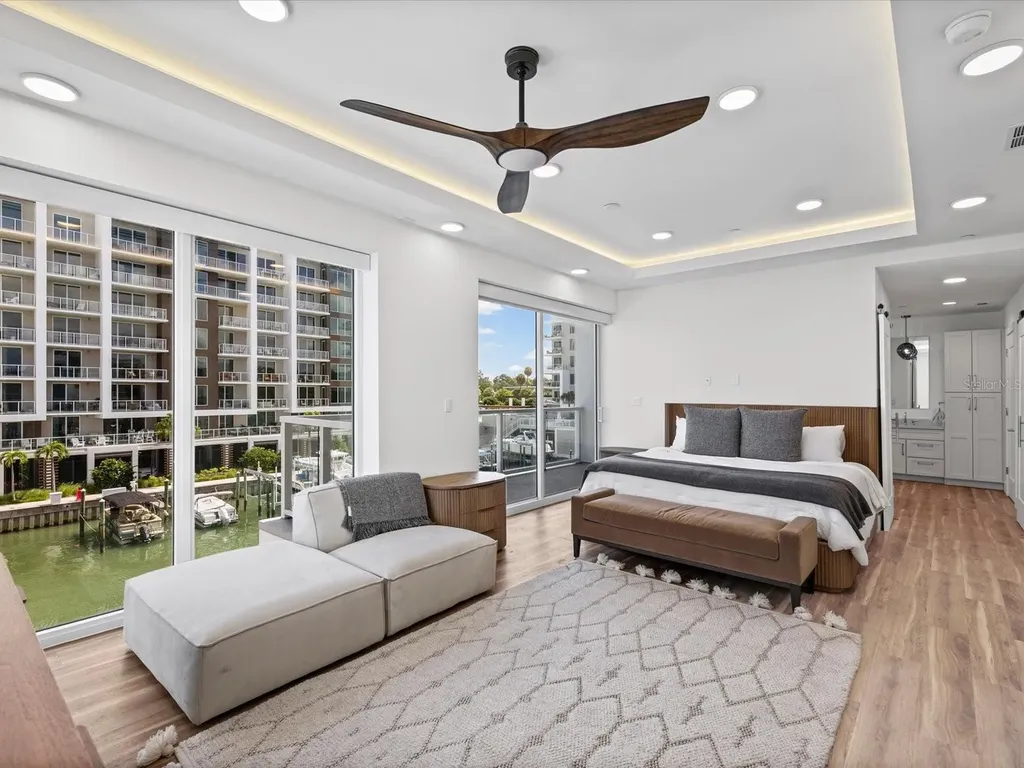 868 N Osceola Avenue Clearwater FL 33755