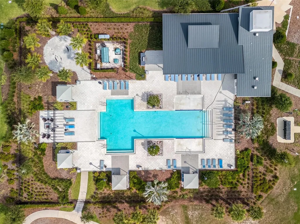 19319 Blue Pond Drive Lutz FL 33558