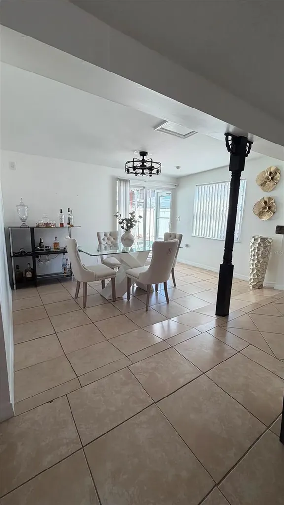 6713 Willow Spring Court Tampa FL 33615