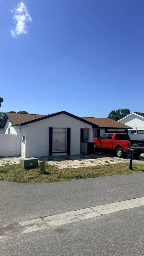 6713 Willow Spring Court Tampa FL 33615