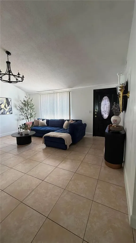 6713 Willow Spring Court Tampa FL 33615