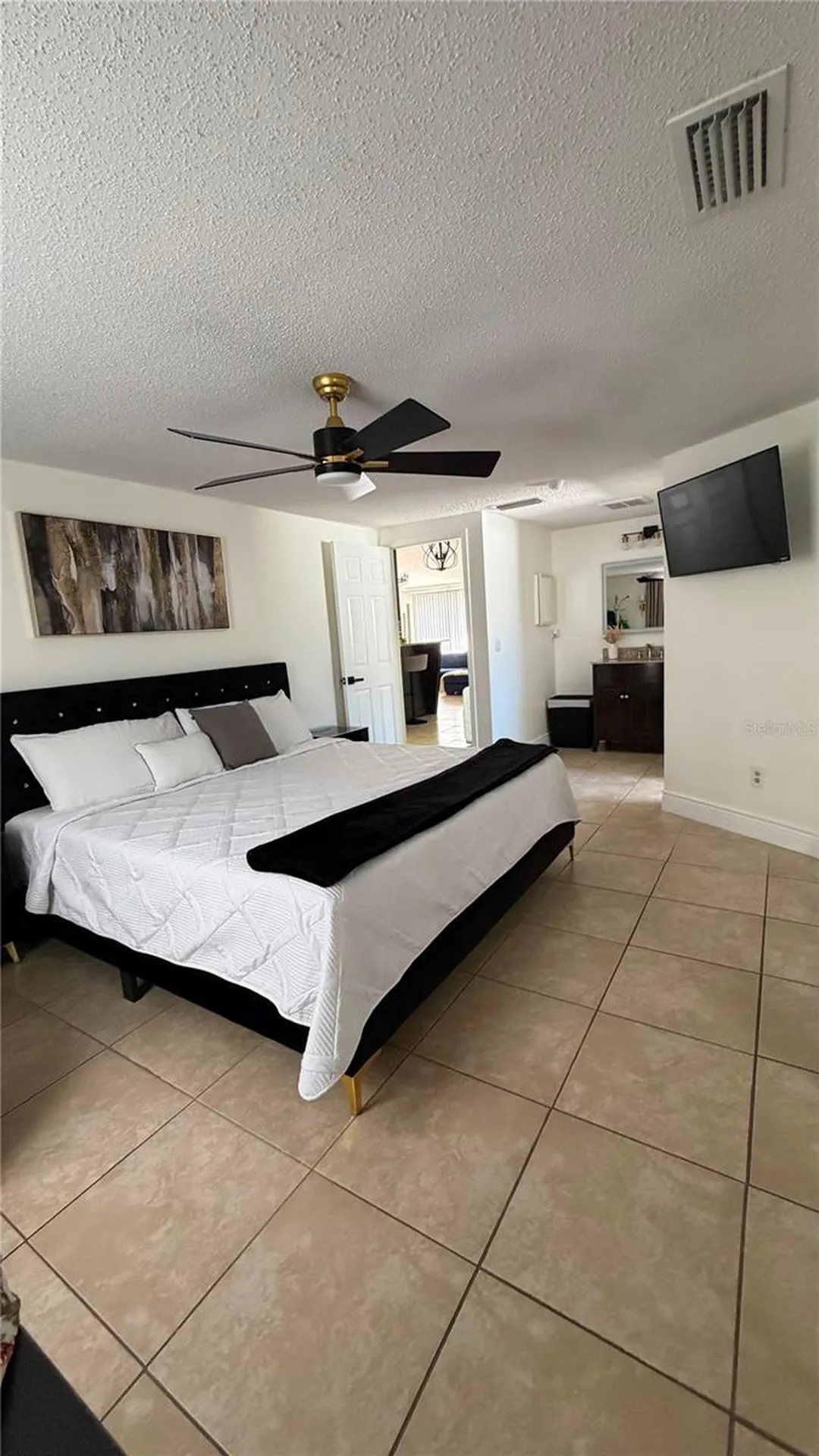 6713 Willow Spring Court Tampa FL 33615