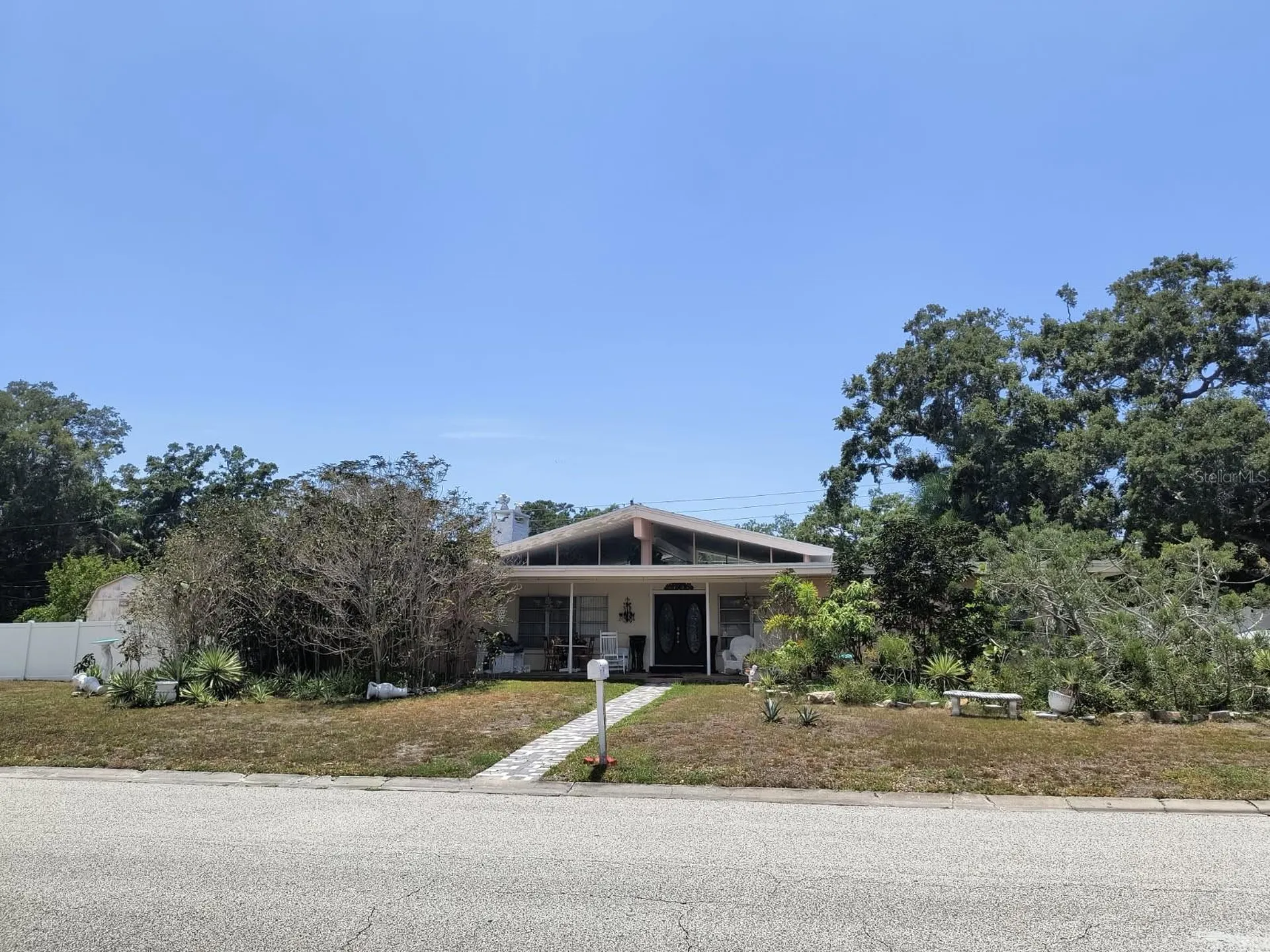 790 Oakwood Drive Dunedin FL 34698