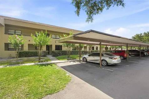 4991 Puritan Circle Tampa FL 33617