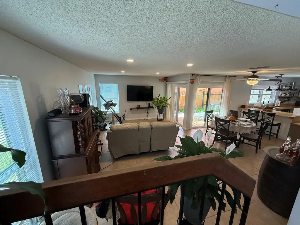 447 Hunter Circle Kissimmee FL 34758