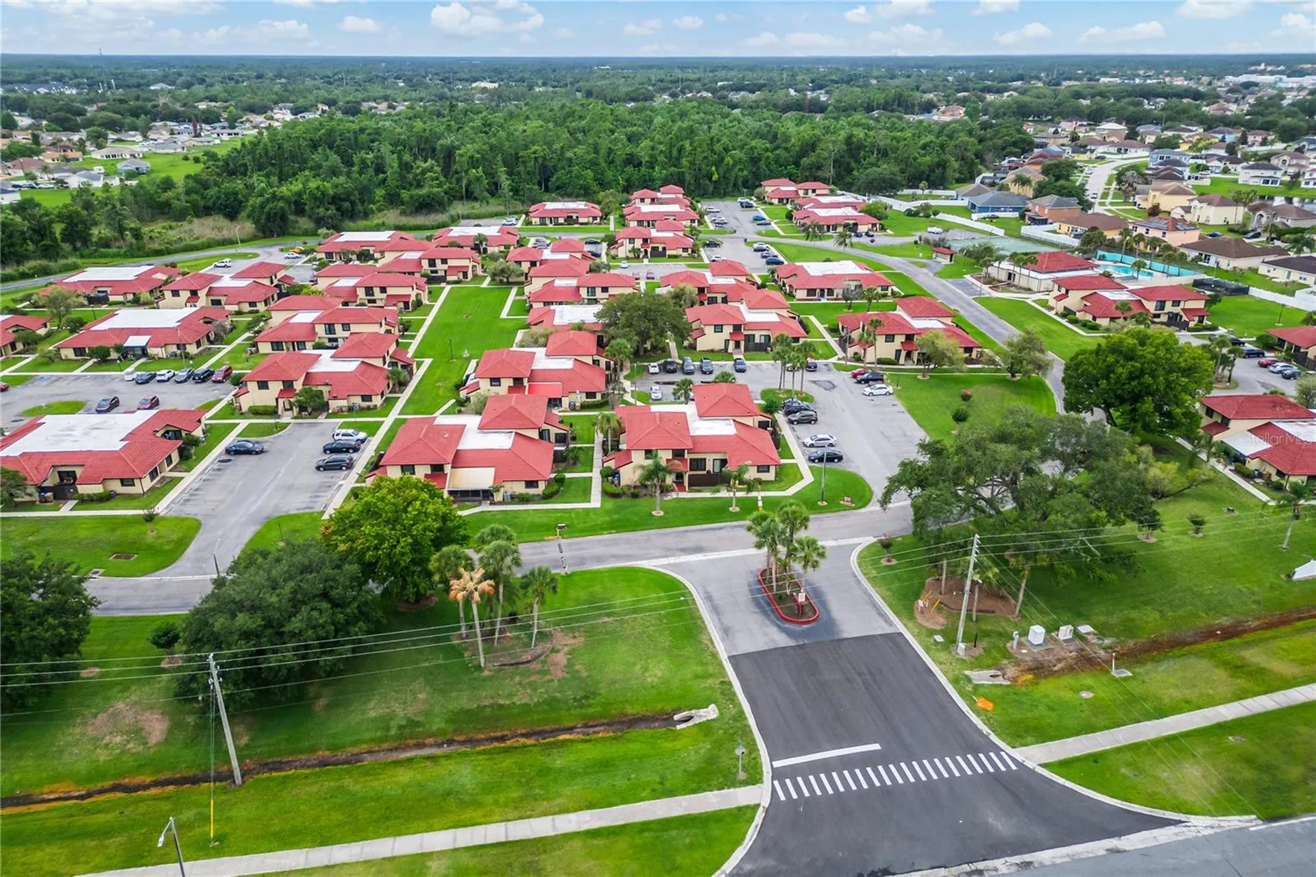 447 Hunter Circle Kissimmee FL 34758