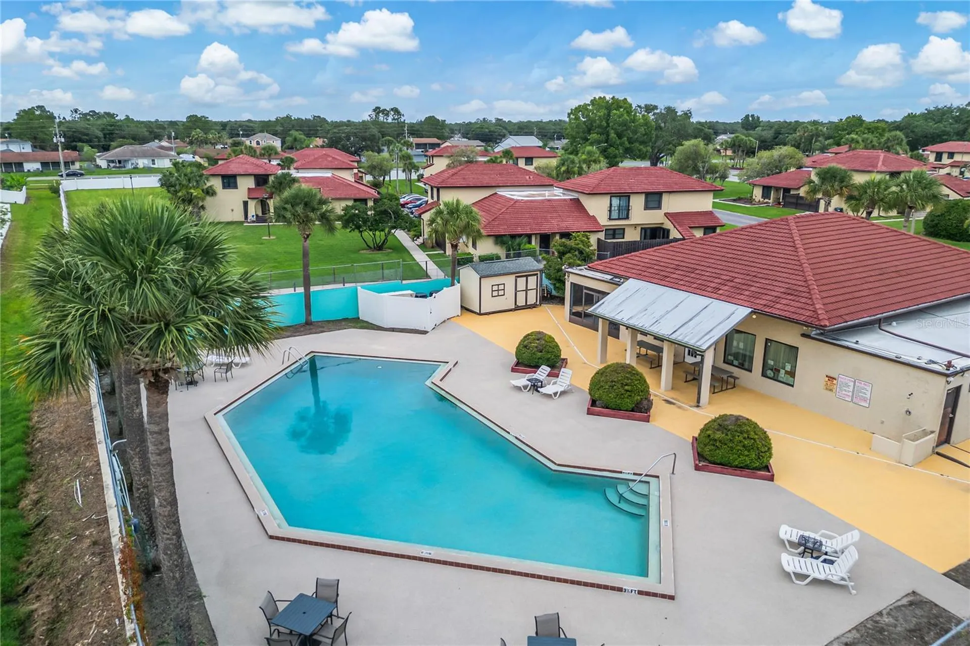 447 Hunter Circle Kissimmee FL 34758