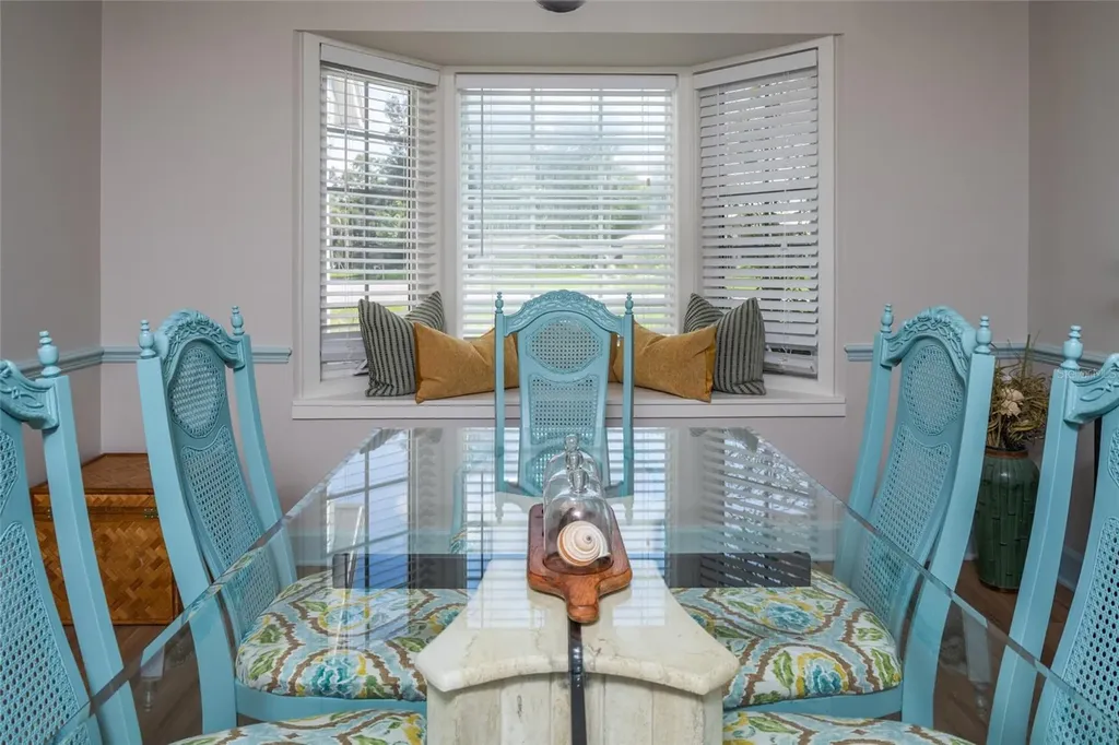 5005 Canterbury Drive Sarasota FL 34243
