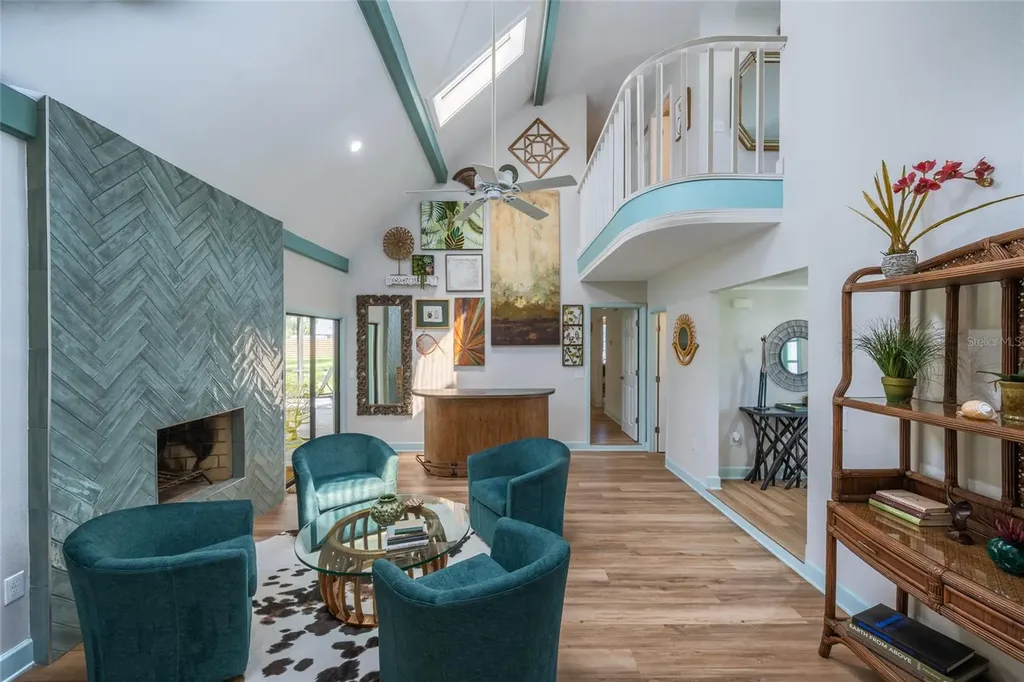 5005 Canterbury Drive Sarasota FL 34243